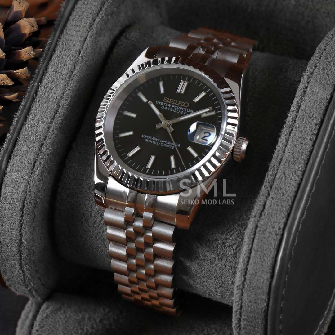 SEIKOJUST - STEALTH BLACK | SEIKO MOD WATCH – Seiko Mod Labs